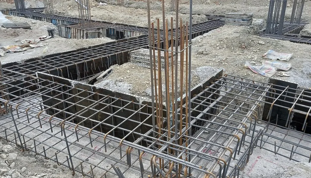 لزوم استفاده از آرماتور جلدی یا میلگرد گونه در فونداسیون نواری